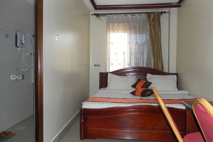 Room 3 of 31