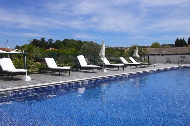 Pools & Facilities