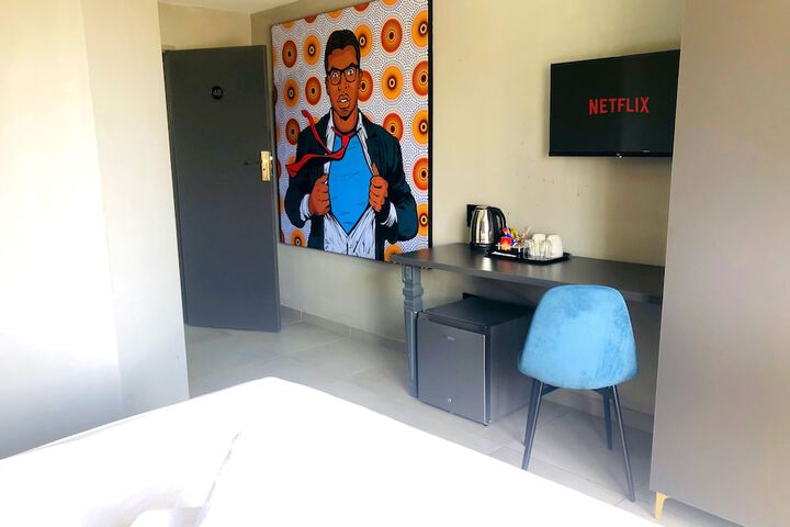 Room 115 of 241