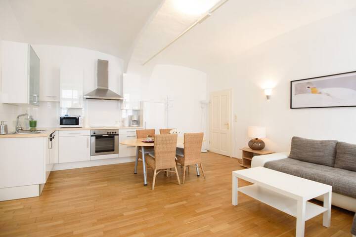 Room 4 of 22