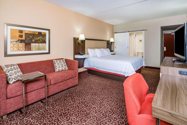 1 King Bed (1 of 8)