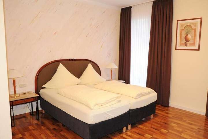 Room 18 of 45