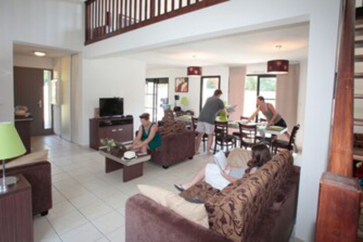Room 16 of 16