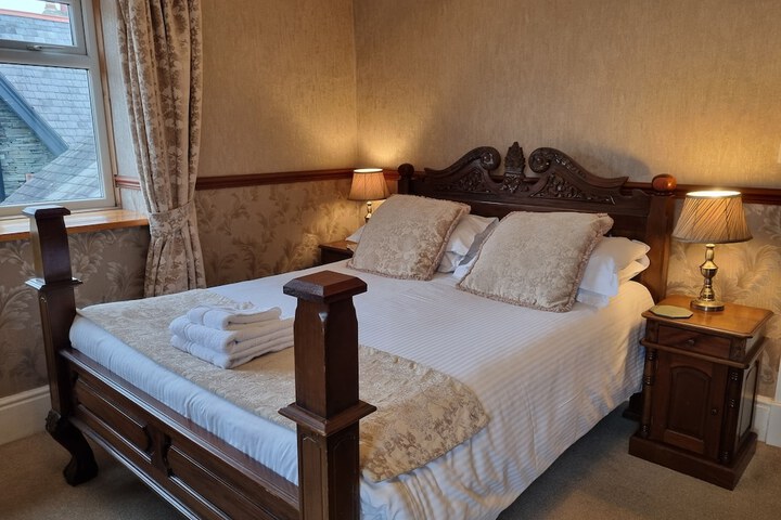 Room 20 of 37