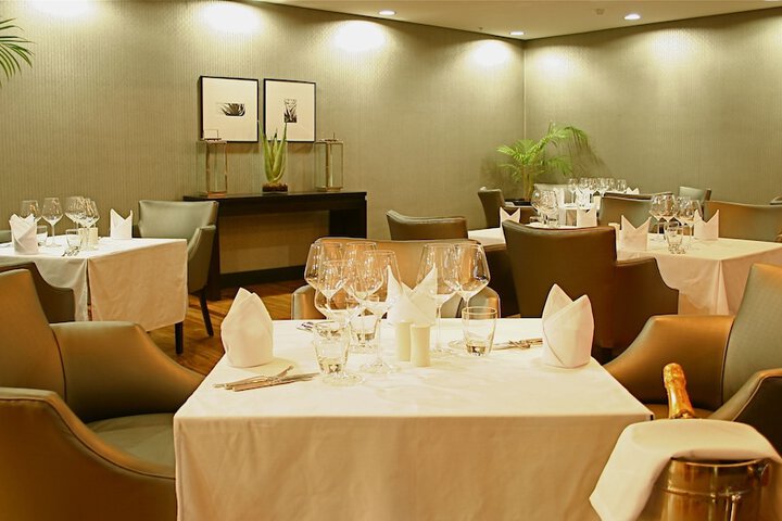 Dining 48 of 89