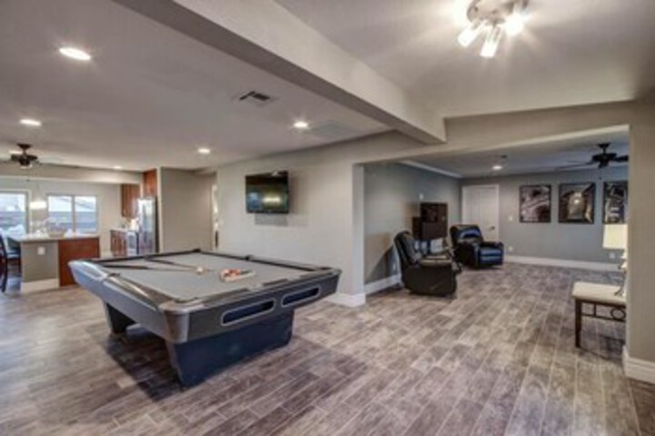 Room 9 of 22