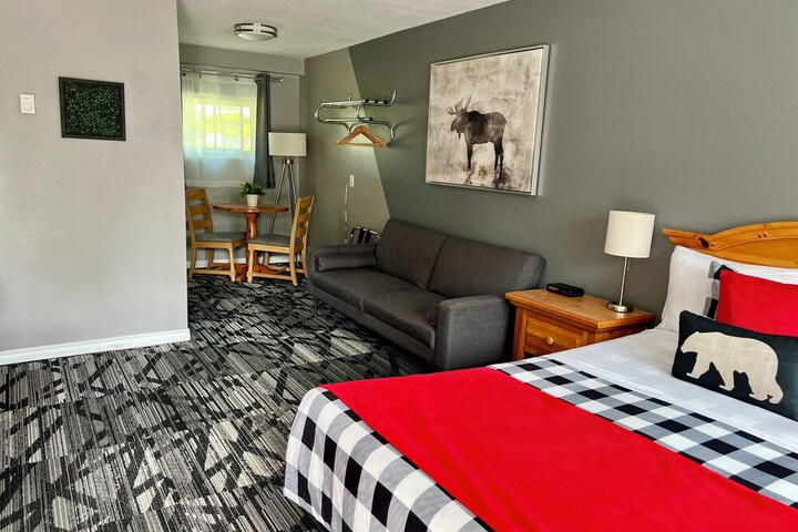 Room 15 of 34