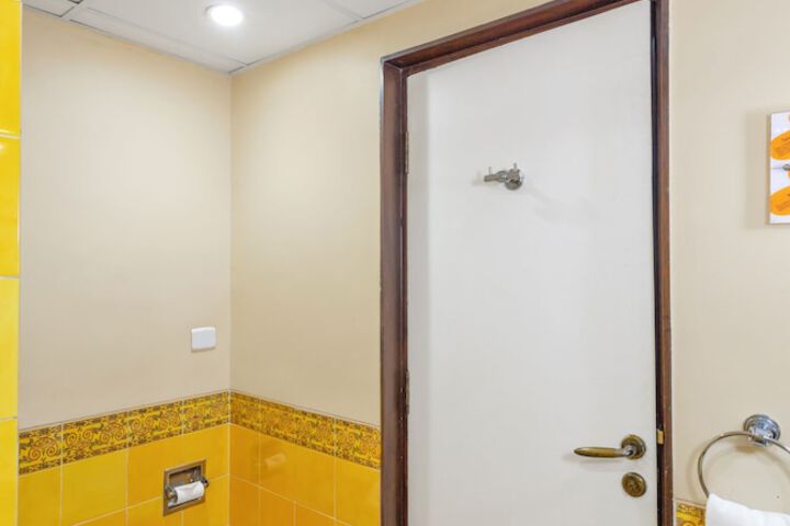 Room 13 of 61