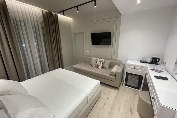 Room 25 of 92