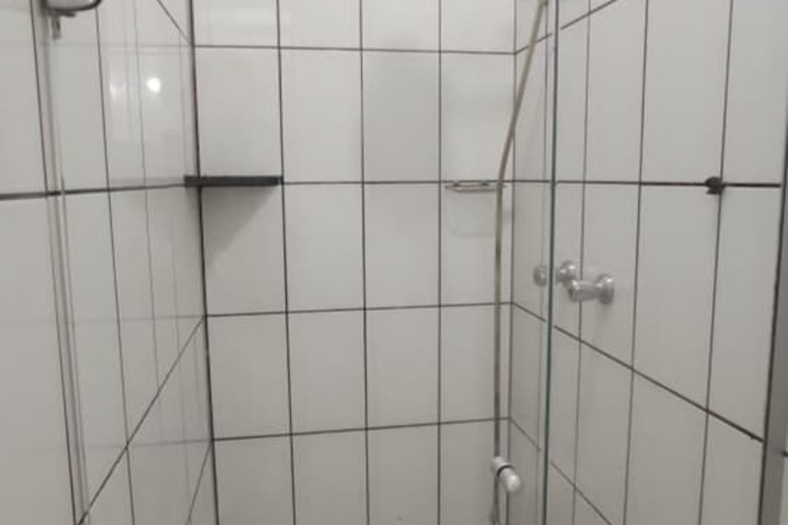 Room 15 of 38