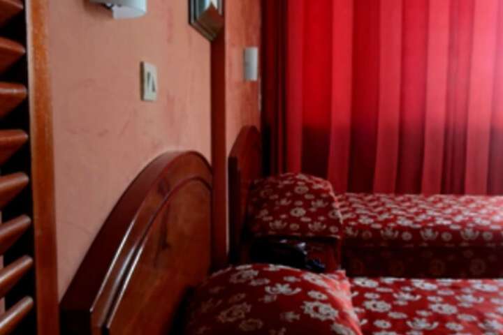 Room 5 of 43