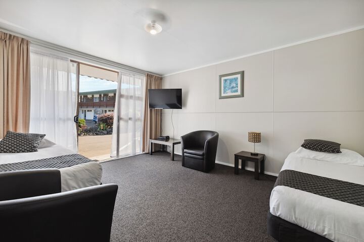 Room 40 of 72