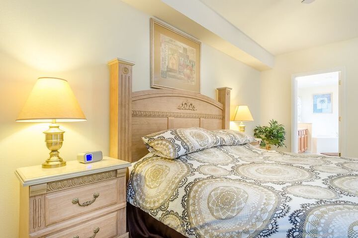 Room 4 of 27
