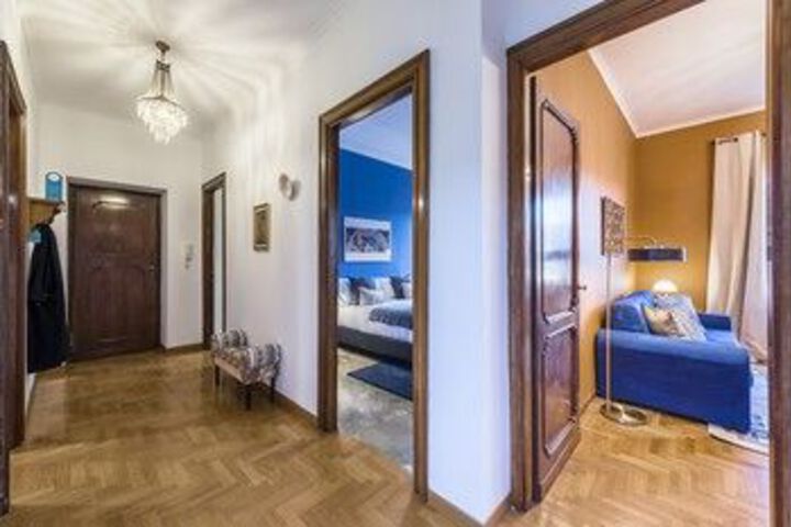 Room 55 of 122