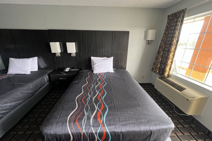 Room 13 of 41