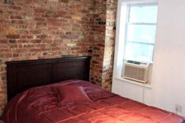 Room 2 of 19
