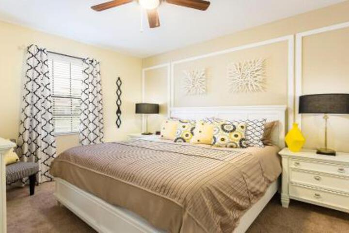 Orlando Disney Champions Gate Resort 23 in Davenport, FL
