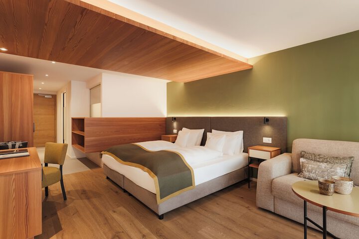 Room 10 of 49