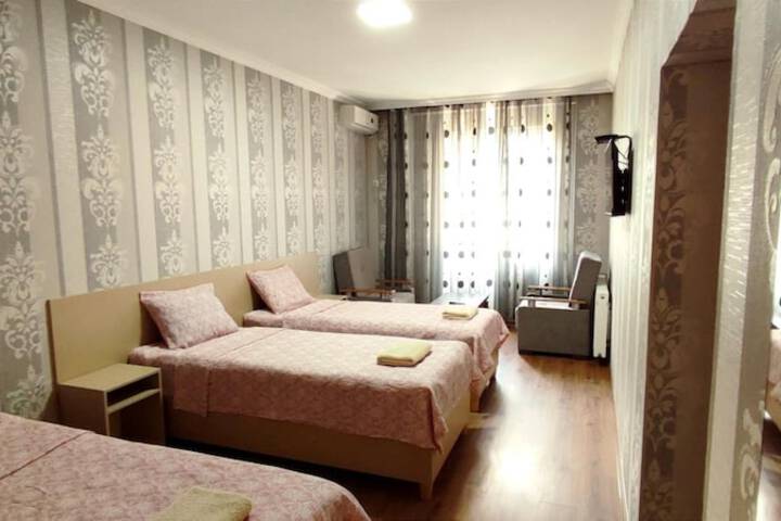 Room 7 of 26