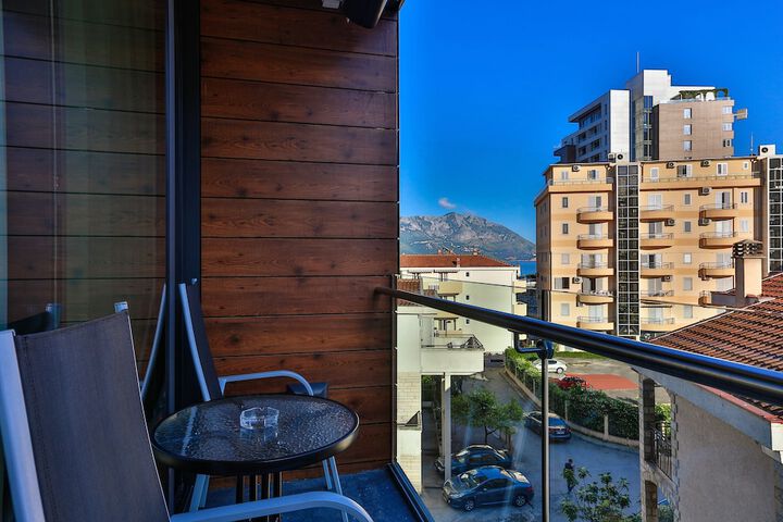 Terrace/Patio 77 of 78