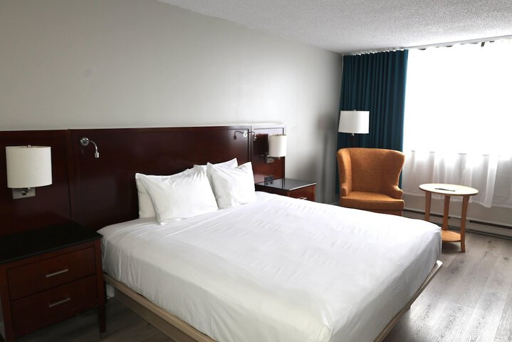 Room 17 of 71