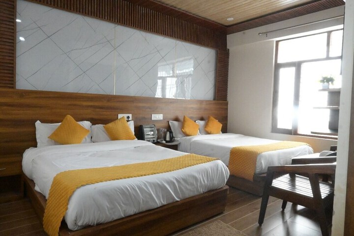 Room 13 of 50