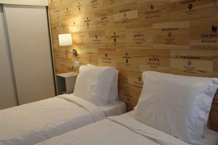 Room 8 of 79