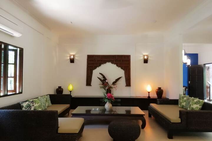 Hotel Interior 16 of 108