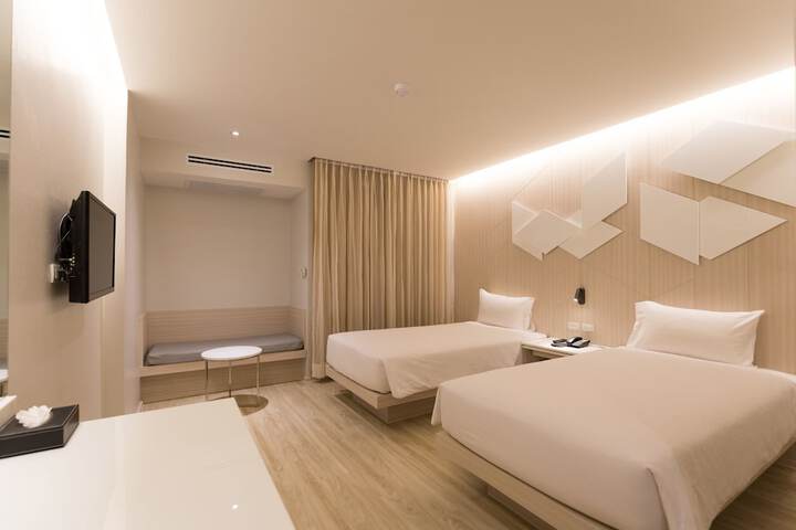 Room 16 of 61