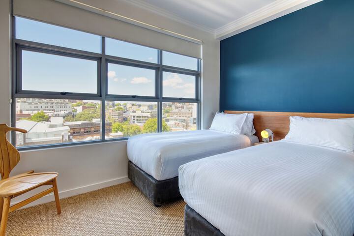 Room 37 of 308