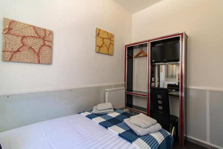 Room 12 of 58