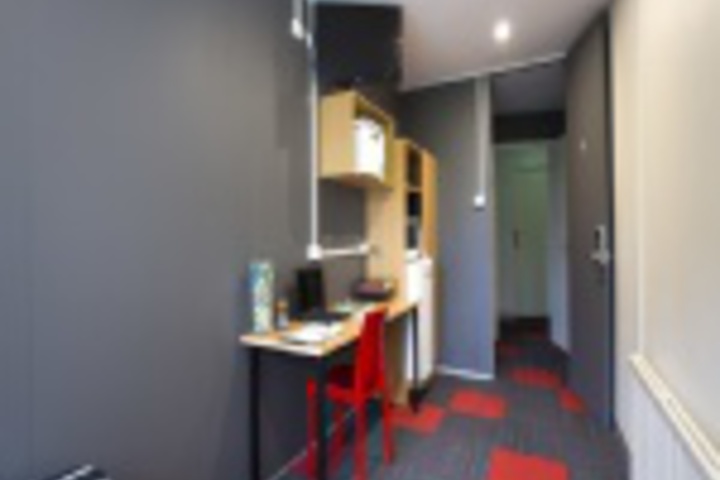 Room 192 of 288