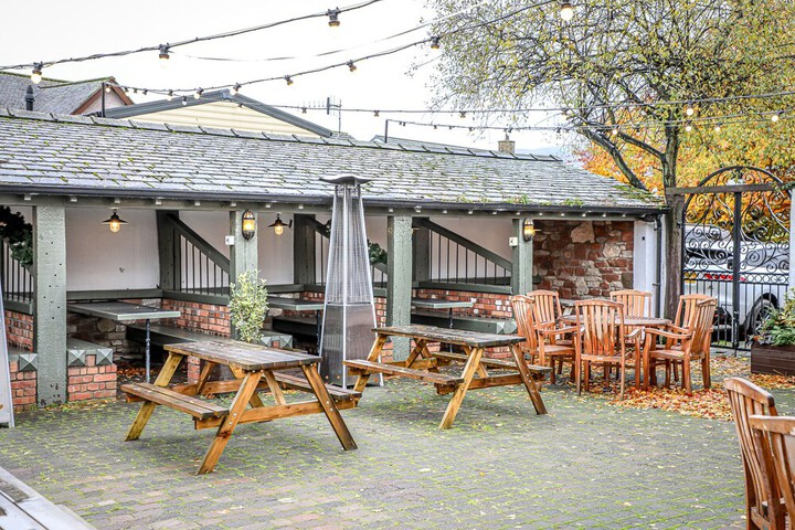 Terrace/Patio 122 of 136