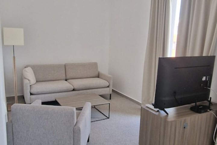 Room 15 of 26