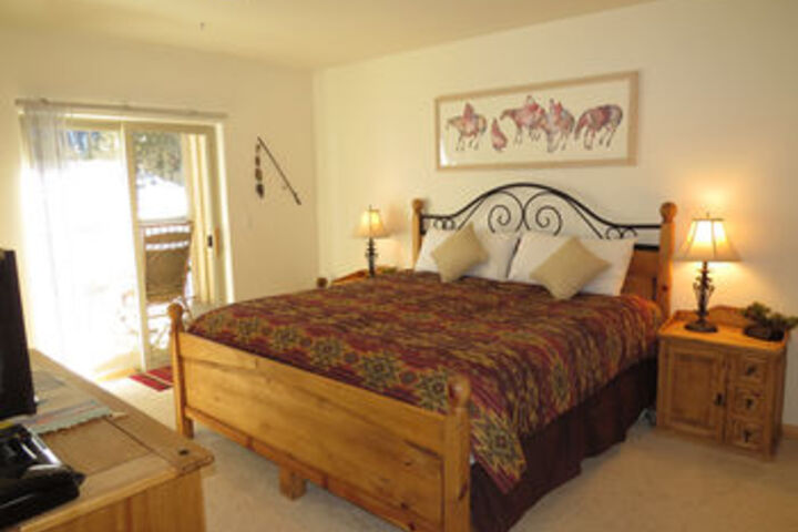 Room 32 of 102
