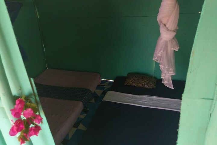 Room 8 of 59