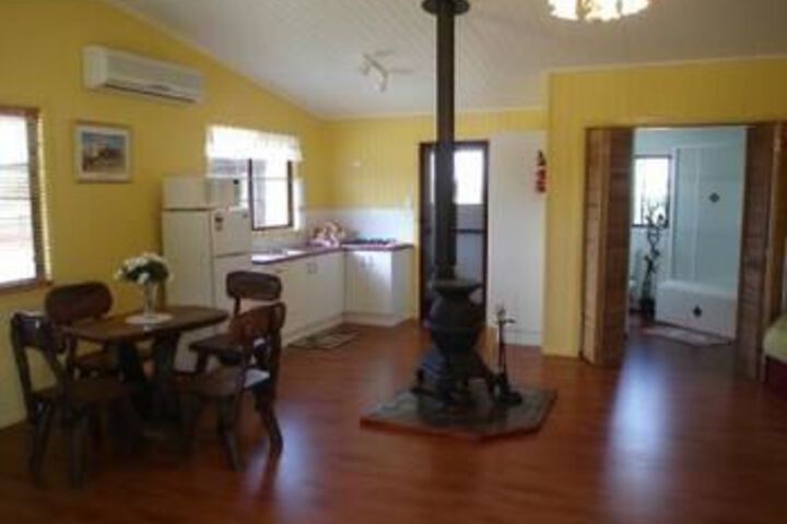 Room 12 of 27