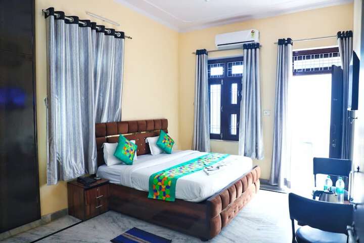 Room 26 of 48