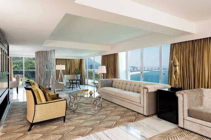 Room 33 of 256