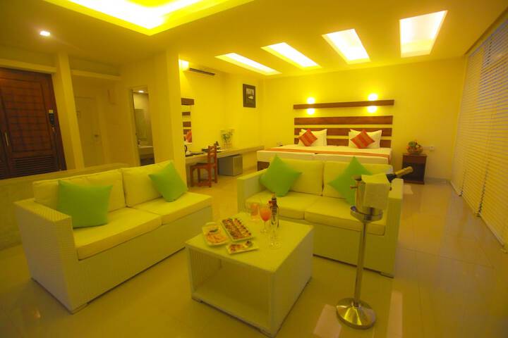 Room 8 of 48