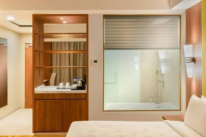 Room 19 of 45