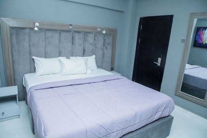 Room 14 of 63