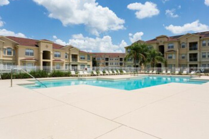 Pool 22 of 25