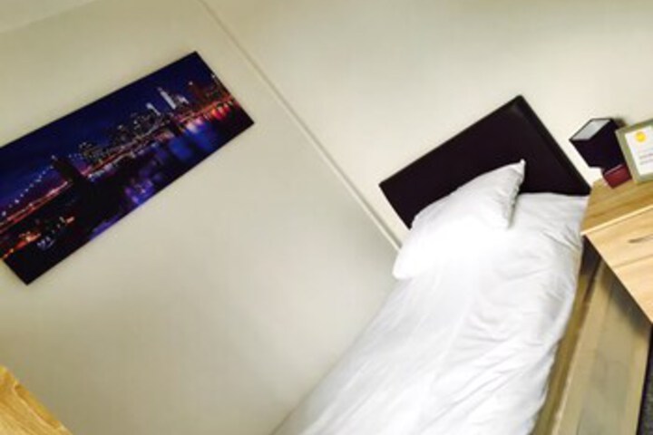 Room 79 of 95
