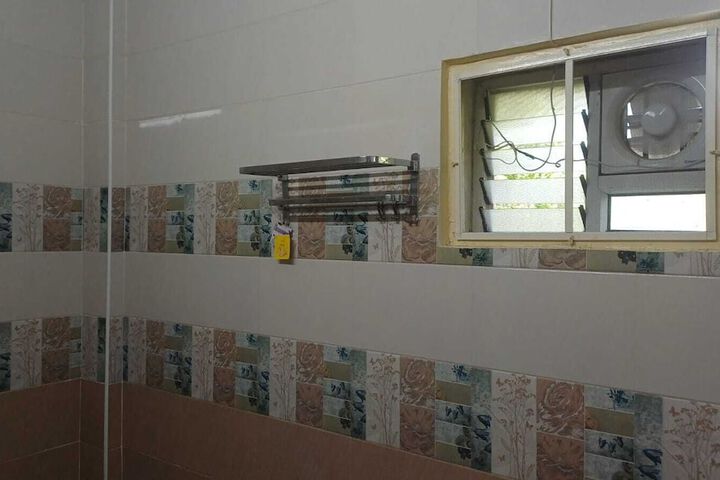 Room 62 of 95