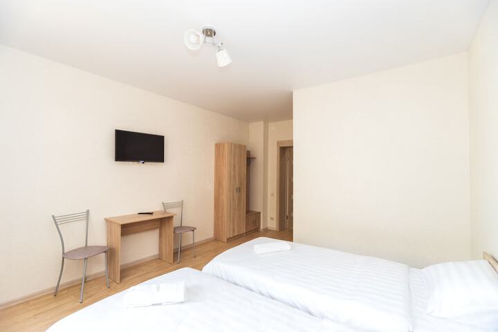 Room 3 of 28