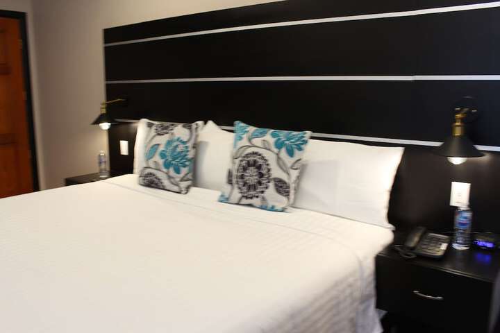 Room 11 of 42