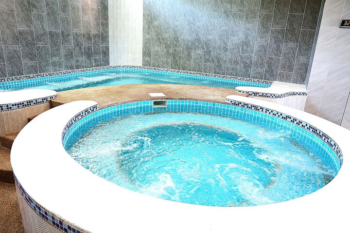 Spa 176 of 313