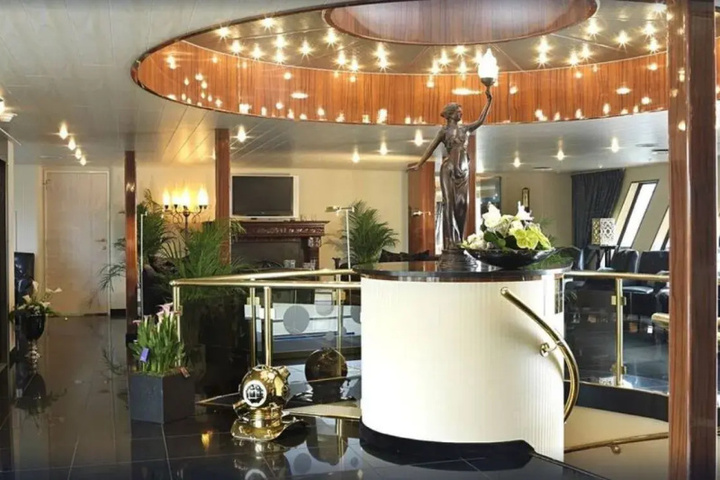 Crossgates Hotelship 3 Star - Osthafen - Frankfurt