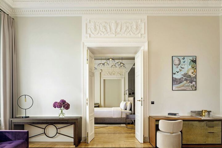 Room 20 of 82